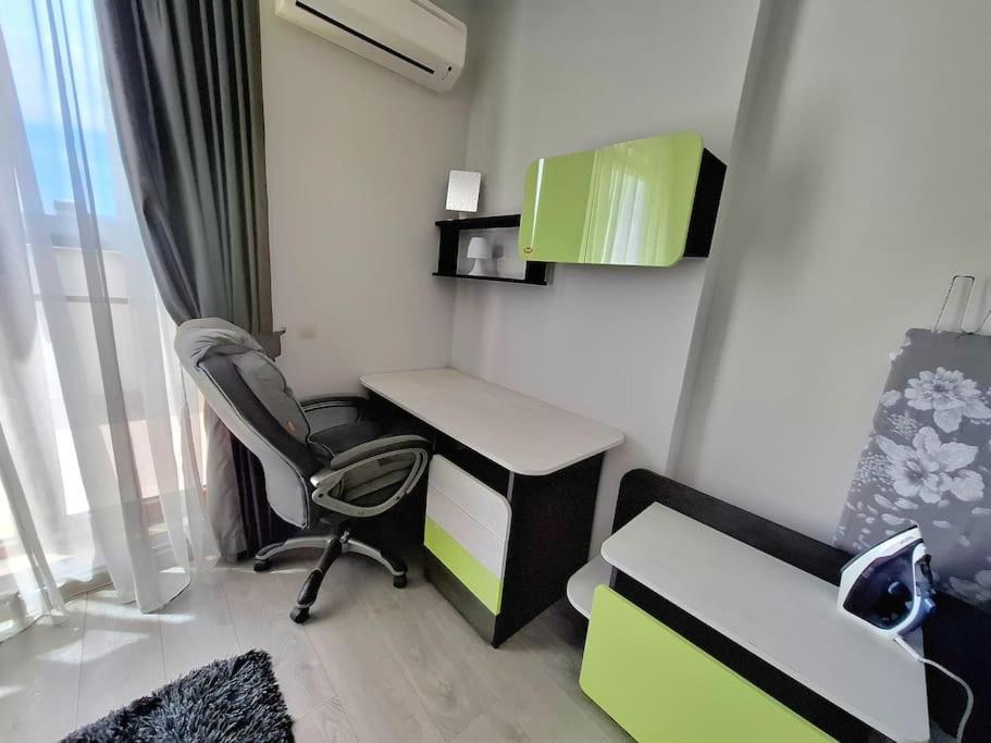 Spacious Prestige Penthouse Varna Exteriör bild