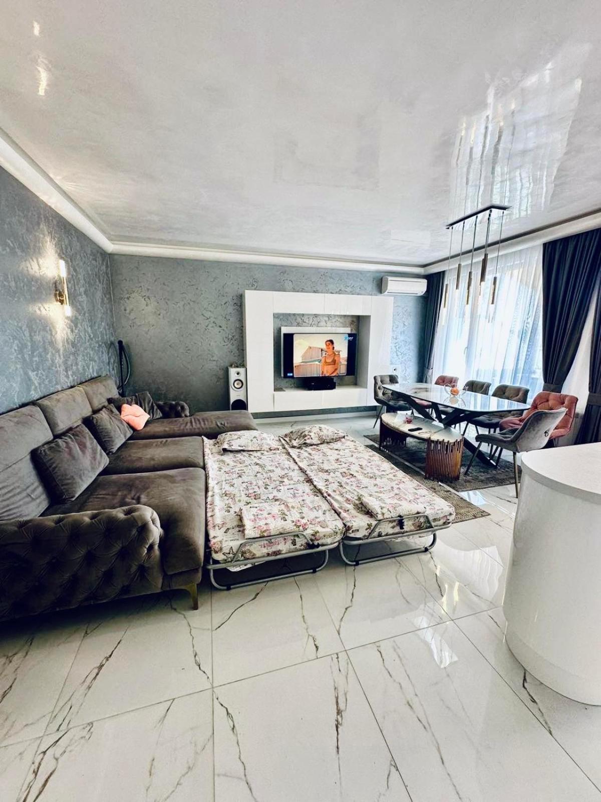 Spacious Prestige Penthouse Varna Exteriör bild