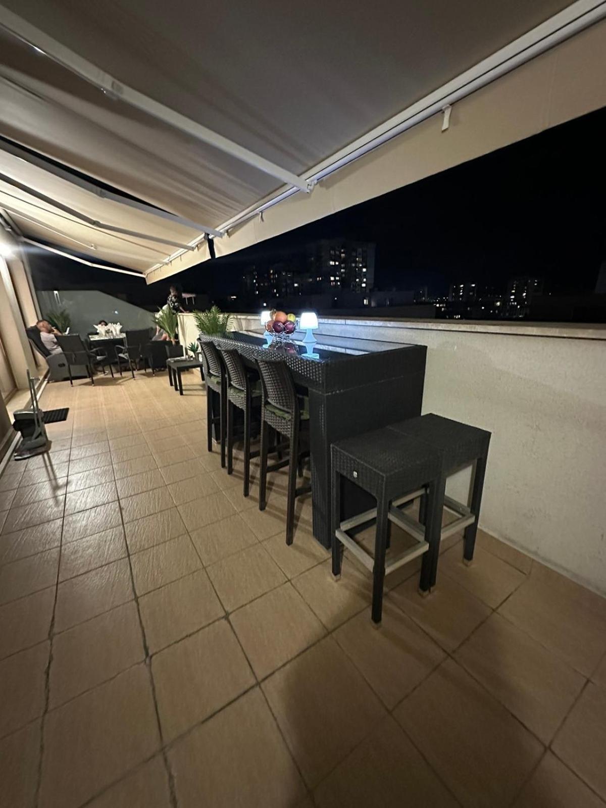 Spacious Prestige Penthouse Varna Exteriör bild